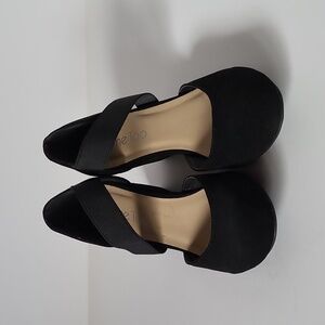 Me Too Mookie Wedges